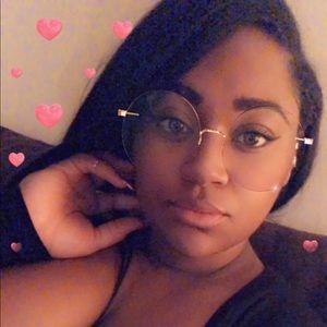 Meet your Posher, Tiara